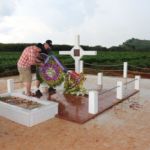 Ted Strugnell and David Coomber laying the Wreath.